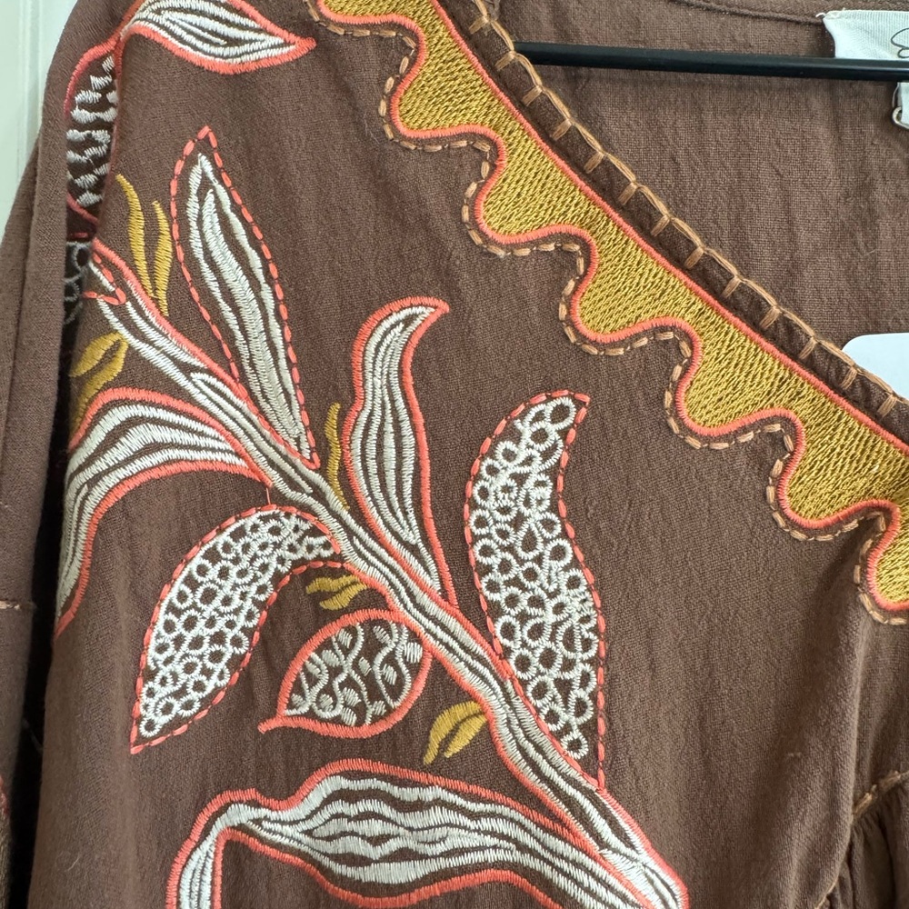 Easel Los Angeles Embroidered Boho Tunic Dress Mocha Brown Festival NWT S - Picture 4 of 8